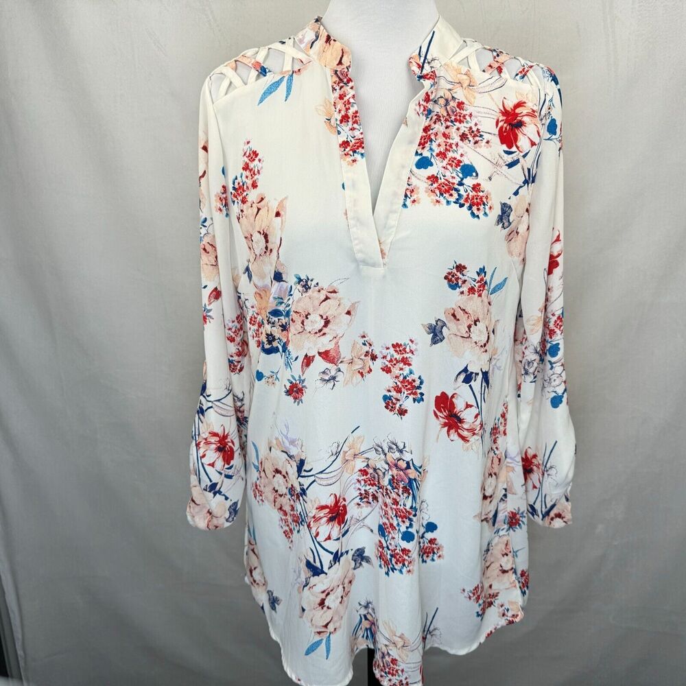 Rue 21 Blouse M White Floral Semi Sheer Tunic 3/4 roll up sleeve Lattice Details